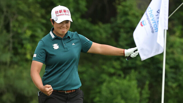THE WOODLANDS, TEXAS - APRIL 20: Peiyun Chien of Chinese Taipei chips in for a birdie on the eighth hole during the first round of The Chevron Championship at The Club at Carlton Woods on April 20, 2023 in The Woodlands, Texas.