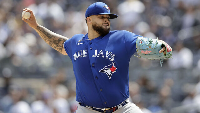 BRONX, NEW YORK - APRIL 22: Alek Manoah #6 of the Toronto Blue Jays pitches during the first inning of the game against the New York Yankees at Yankee Stadium on April 22, 2023 in Bronx, New York.