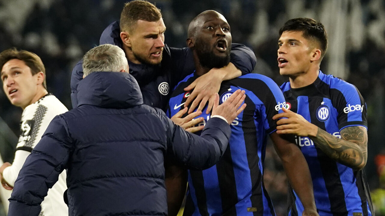Lukaku a annulé l’interdiction en réaction aux provocations racistes Lukaku a annulé l’interdiction en réaction aux provocations racistes
