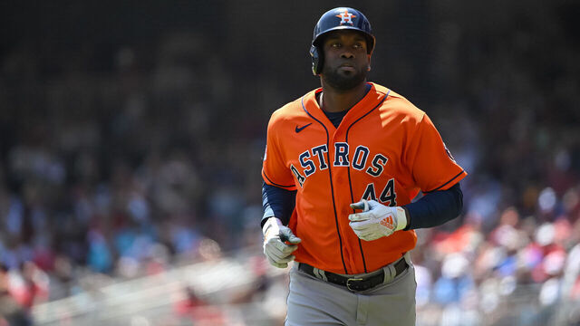 Alvarez, Julks deliver late as Astros top Braves | theScore