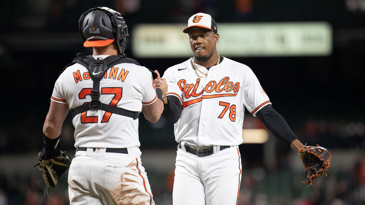 Orioles rally to top Red Sox 5-4 for 7th straight win - The San Diego  Union-Tribune