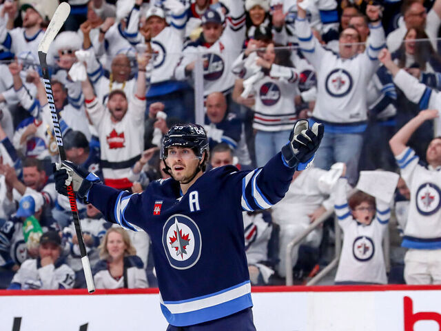 Winnipeg Jets forward Mark Scheifele suspended four games 