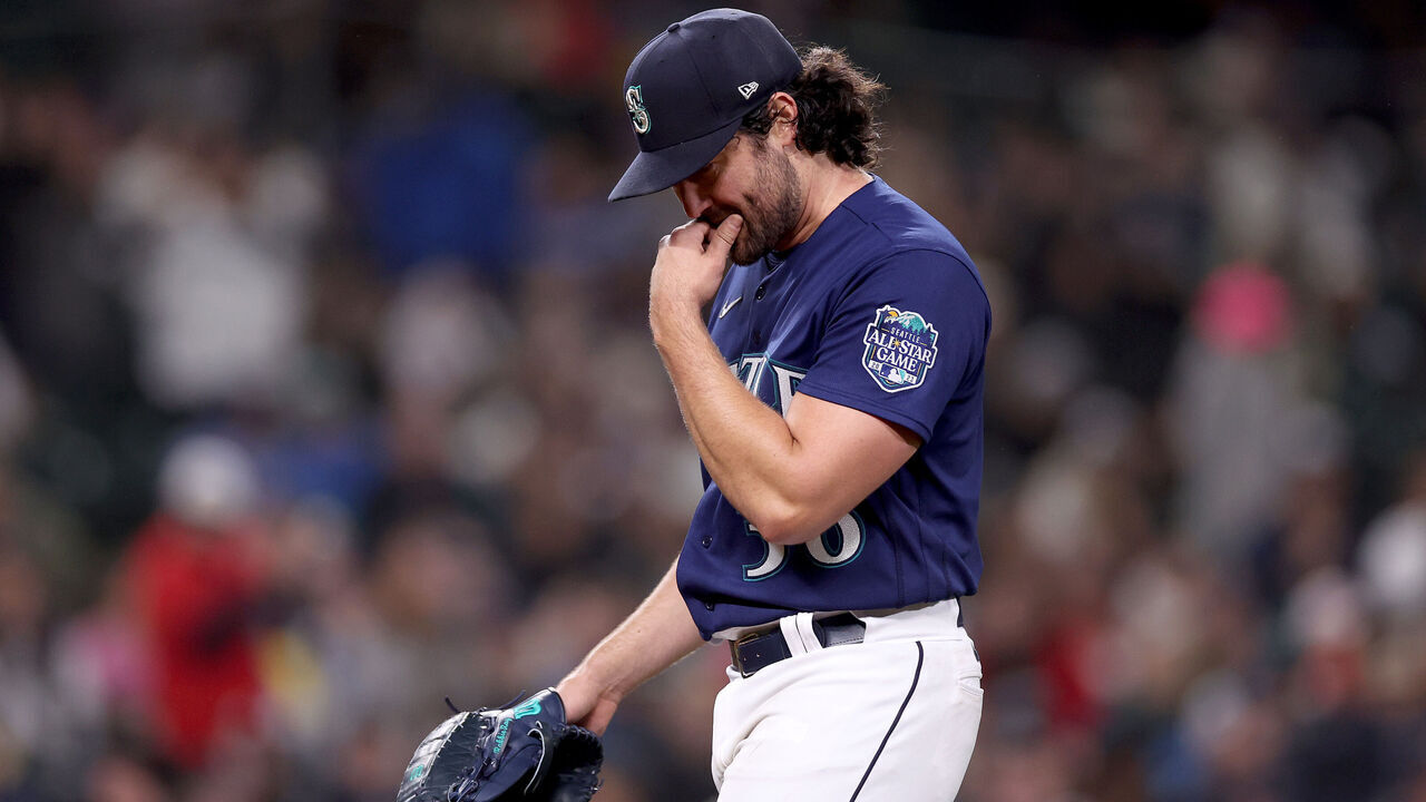 SEATTLE, WASHINGTON - MARCH 31: Robbie Ray #38 of the Seattle Mariners reacts after he was taken out of the game during the fourth inning against the Cleveland Guardians at T-Mobile Park on March 31, 2023 in Seattle, Washington.