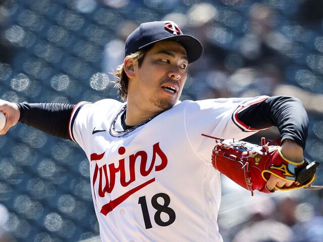 Kenta Maeda injury update after leaving start in sixth inning with trainer  (Updated)