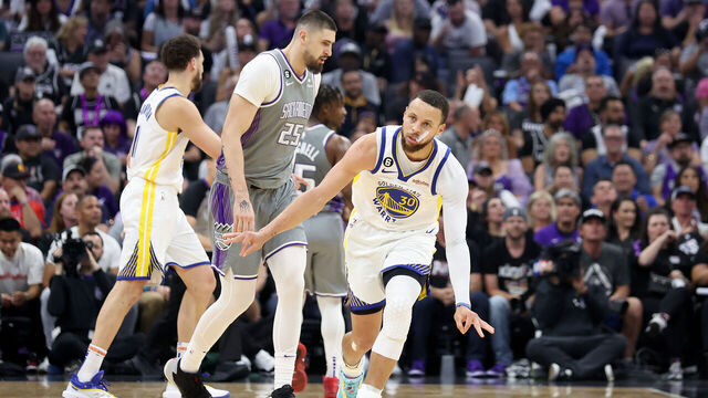 SACRAMENTO, CALIFORNIA - APRIL 26: Stephen Curry #30 of the Golden State Warriors reacts after making a basket against the Sacramento Kings during Game Five of the Western Conference First Round Playoffs at Golden 1 Center on April 26, 2023 in Sacramento, California.