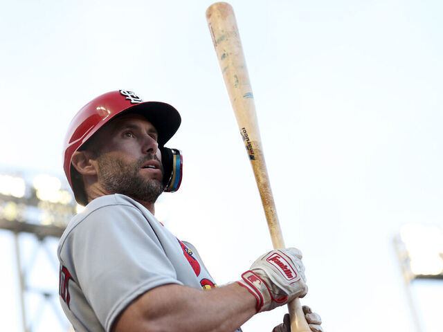 Goldschmidt hits 2 HRs, Cardinals lose to Giants