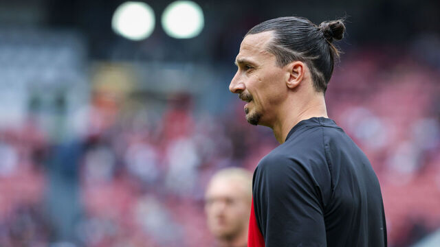 MILAN, ITALY - 2023/04/23: Zlatan Ibrahimovic of AC Milan seen during the Serie A 2022/23 football match between AC Milan and US Lecce at San Siro Stadium. Final score; Milan 2:0 Lecce.