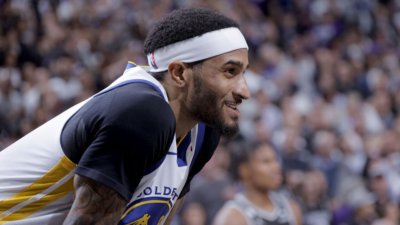 SACRAMENTO, CA - APRIL 17: Gary Payton II #8 of the Golden State Warriors smiles during the game against the Sacramento Kings during Round 1 Game 2 of the 2023 NBA Playoffs on April 17, 2023 at Golden 1 Center in Sacramento, California. Mandatory Copyright Notice: Copyright 2023 NBAE
