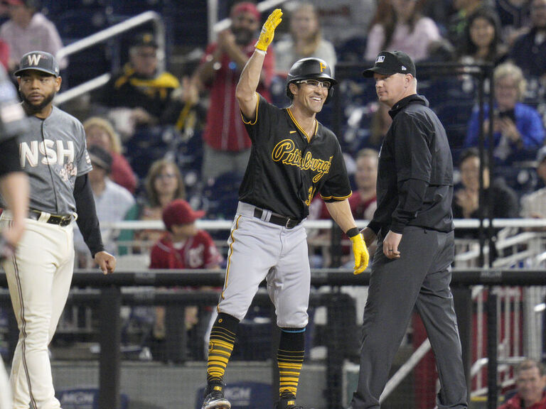 Maggi gets 1st big league hits, Pirates sweep Nats 6-3, 16-1