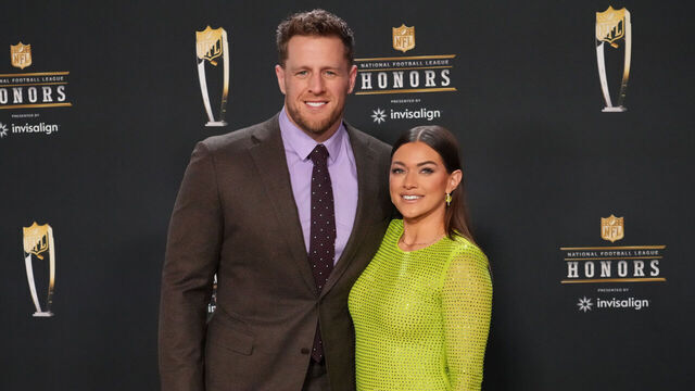 PHOENIX, ARIZONA - FEBRUARY 09: (L-R) J.J. Watt and Kealia Watt attend the 12th Annual NFL Honors at Symphony Hall on February 09, 2023 in Phoenix, Arizona.