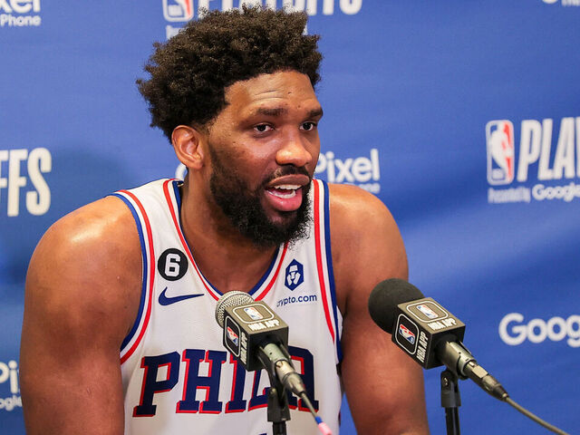 Embiid misses Game 1 with knee sprain | theScore