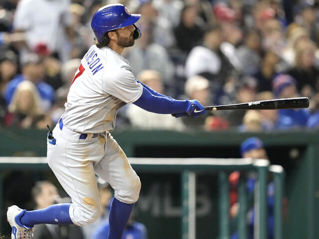 Washington Dc, United States. 04th May, 2023. Chicago Cubs shortstop Dansby  Swanson (7) drops his bat as he starts to run towards first at the  Washington Nationals vs Chicago Cubs game at