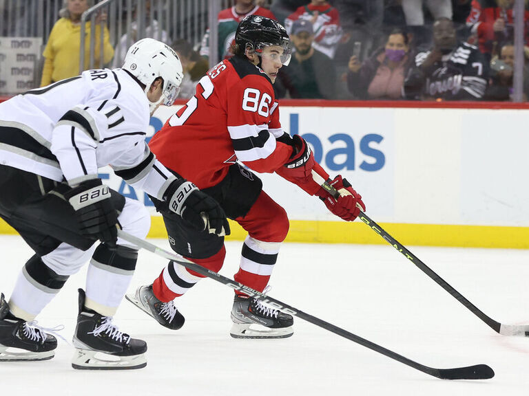jack-hughes-kopitar-point-voted-lady-byng-finalists-thescore