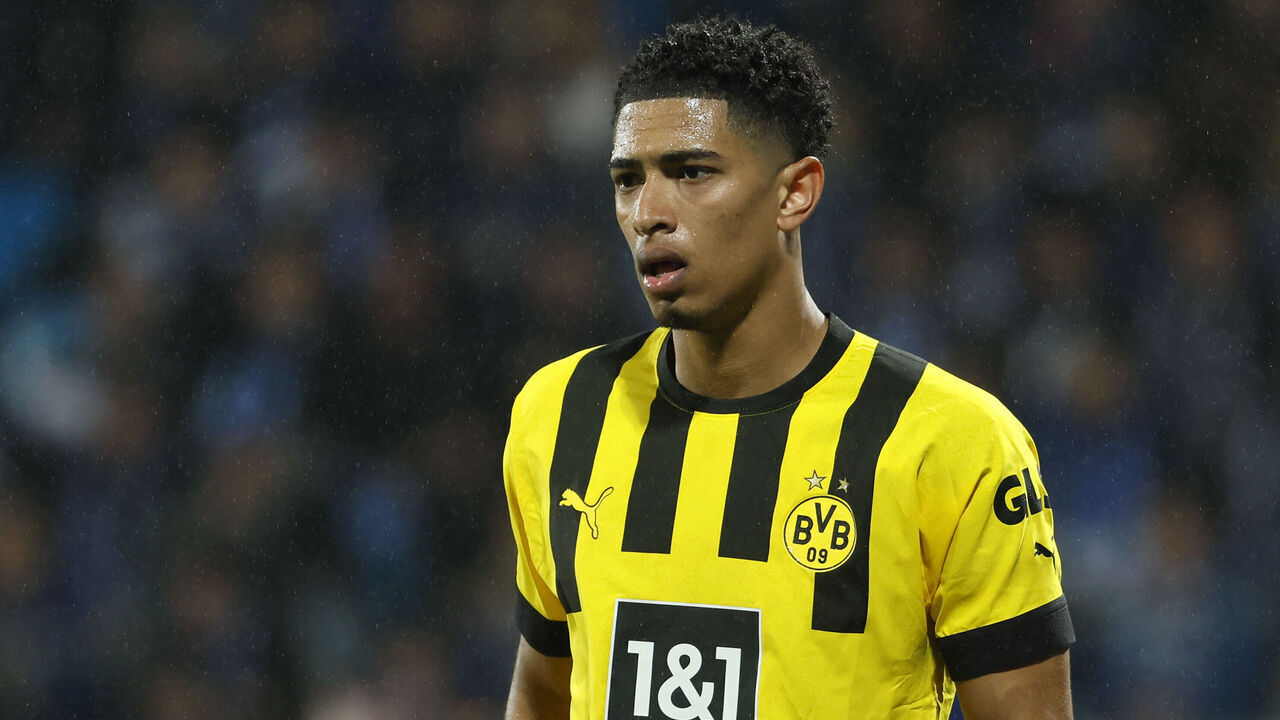 BOCHUM, GERMANY - APRIL 28: Jude Bellingham of Borussia Dortmund looks on during the Bundesliga match between VfL Bochum 1848 and Borussia Dortmund at Vonovia Ruhrstadion on April 28, 2023 in Bochum, Germany.