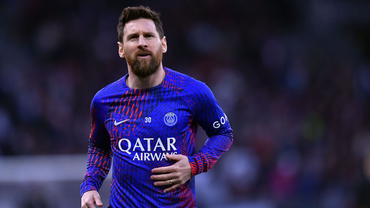 ANGERS, FRANCE - APRIL 21: Leo Messi of Paris Saint-Germain warms up before the Ligue 1 match between Angers SCO and Paris Saint-Germain at Stade Raymond Kopa on April 21, 2023 in Angers, France.