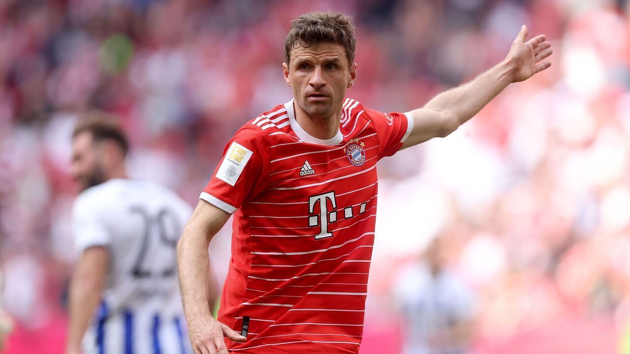 MUNICH, GERMANY - APRIL 30: Thomas Müller of FC Bayern München reacts during the Bundesliga match between FC Bayern München and Hertha BSC at Allianz Arena on April 30, 2023 in Munich, Germany.