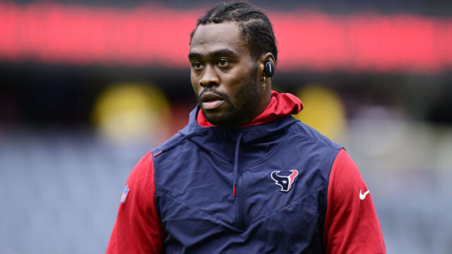 CHICAGO, ILLINOIS - SEPTEMBER 25: Wide receiver Brandin Cooks #13 of the Houston Texans warms up at Soldier Field on September 25, 2022 in Chicago, Illinois.