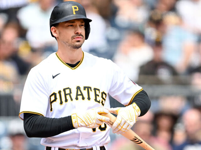PITTSBURGH, PENNSYLVANIA - APRIL 27, 2023: Bryan Reynolds #10 of the Pittsburgh Pirates bats during the sixth inning against the Los Angeles Dodgers at PNC Park on April 27, 2023 in Pittsburgh, Pennsylvania.