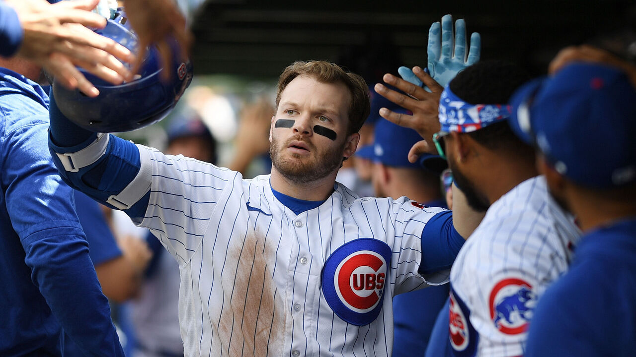 Chicago Cubs Ian Happ partners with artist for Wrigley Field drawings