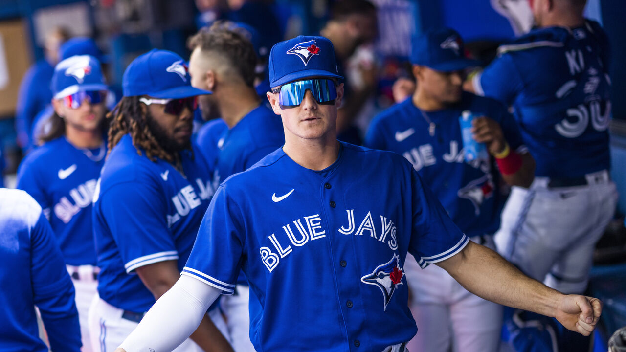 MLB Offseason News: Jays dump some salary, extend Chapman - Over