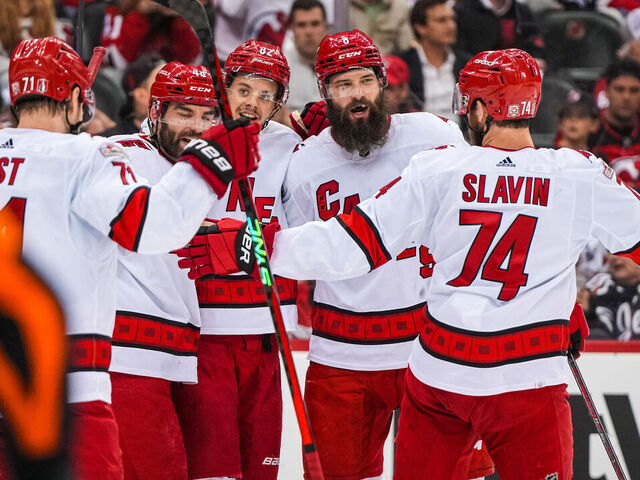 New Jersey Devils vs. Carolina Hurricanes: Second Round, Gm 4