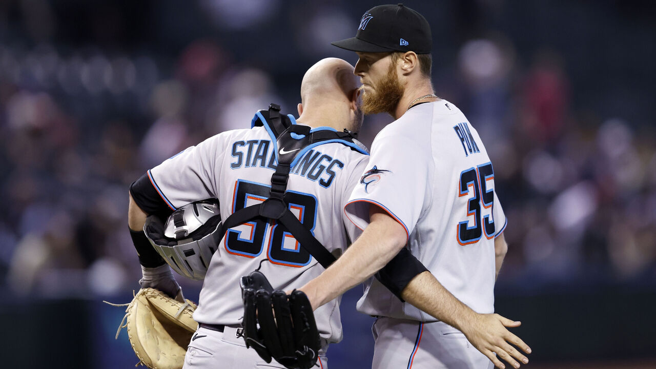 Marlins beat Giants 1-0