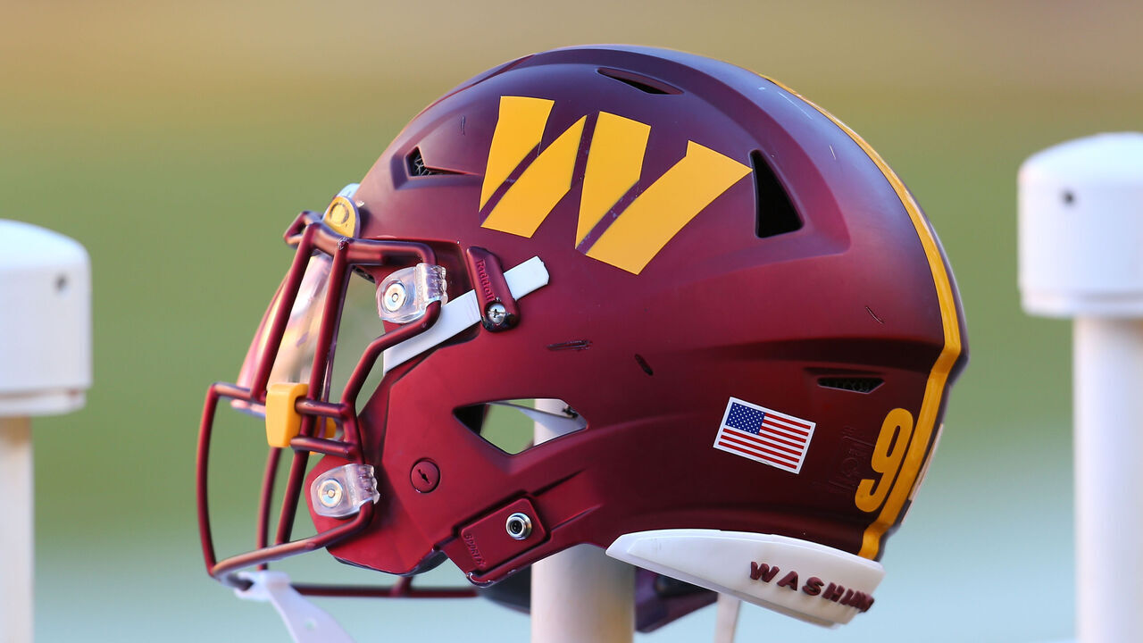 LANDOVER, MD - JANUARY 01: Washington Commanders helmet resting on the bench prior to the Cleveland Browns game versus the Washington Commanders on January 01, 2023, at FedEx Field in Landover, MD.