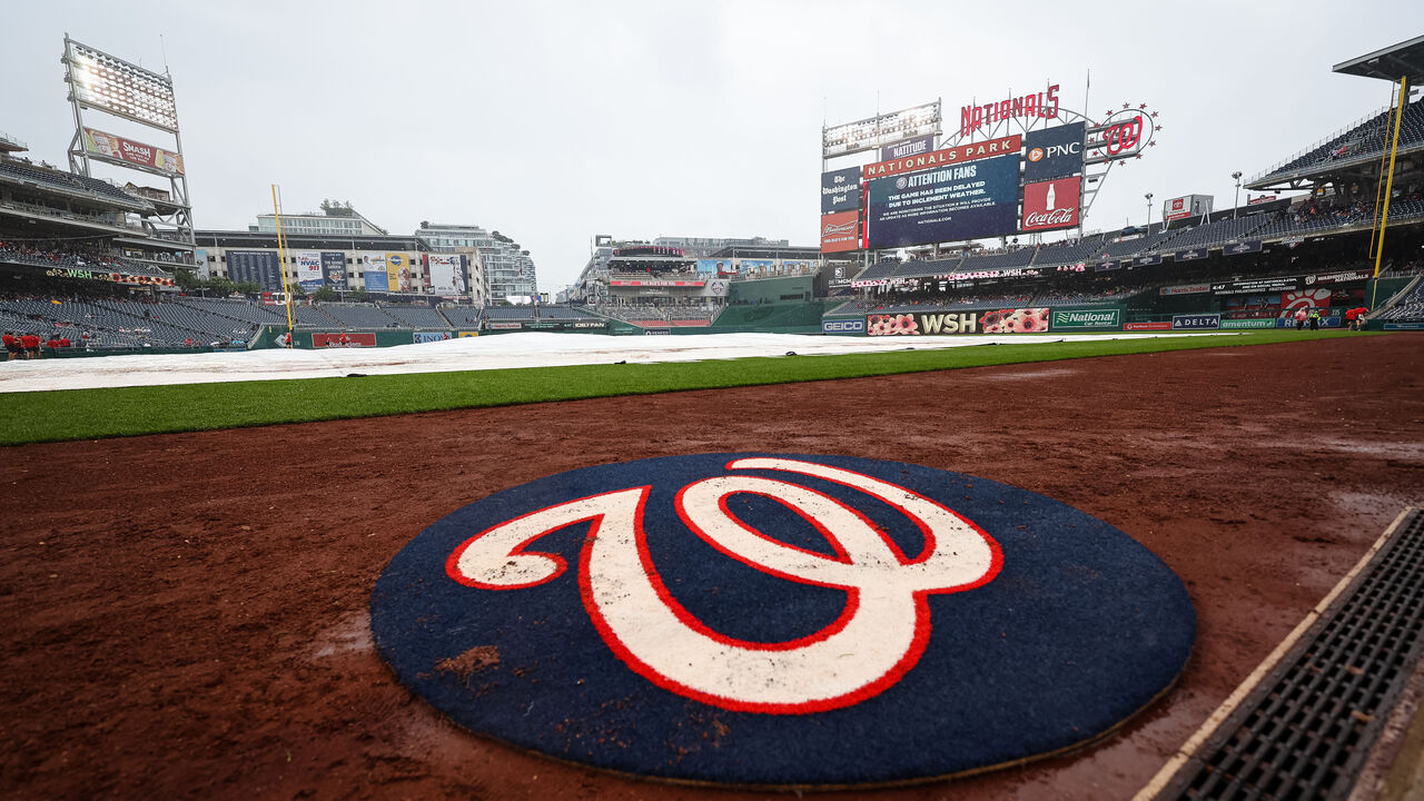 Red Sox and Mets have game suspended by rain with New York leading in the  fourth