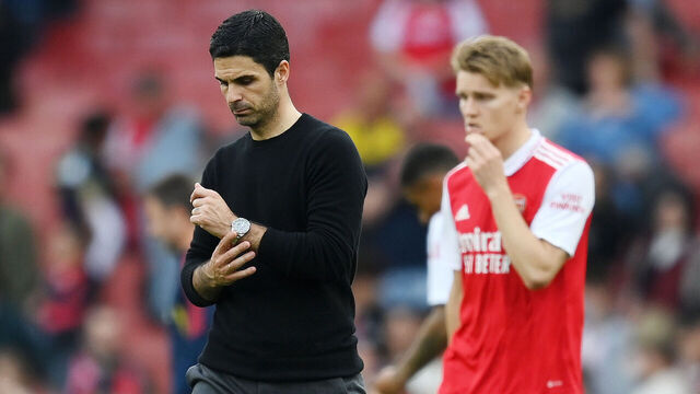 LONDON, ENGLAND - MAY 14: Mikel Arteta, Manager of Arsenal, looks dejected following the team's defeat during the Premier League match between Arsenal FC and Brighton & Hove Albion at Emirates Stadium on May 14, 2023 in London, England.