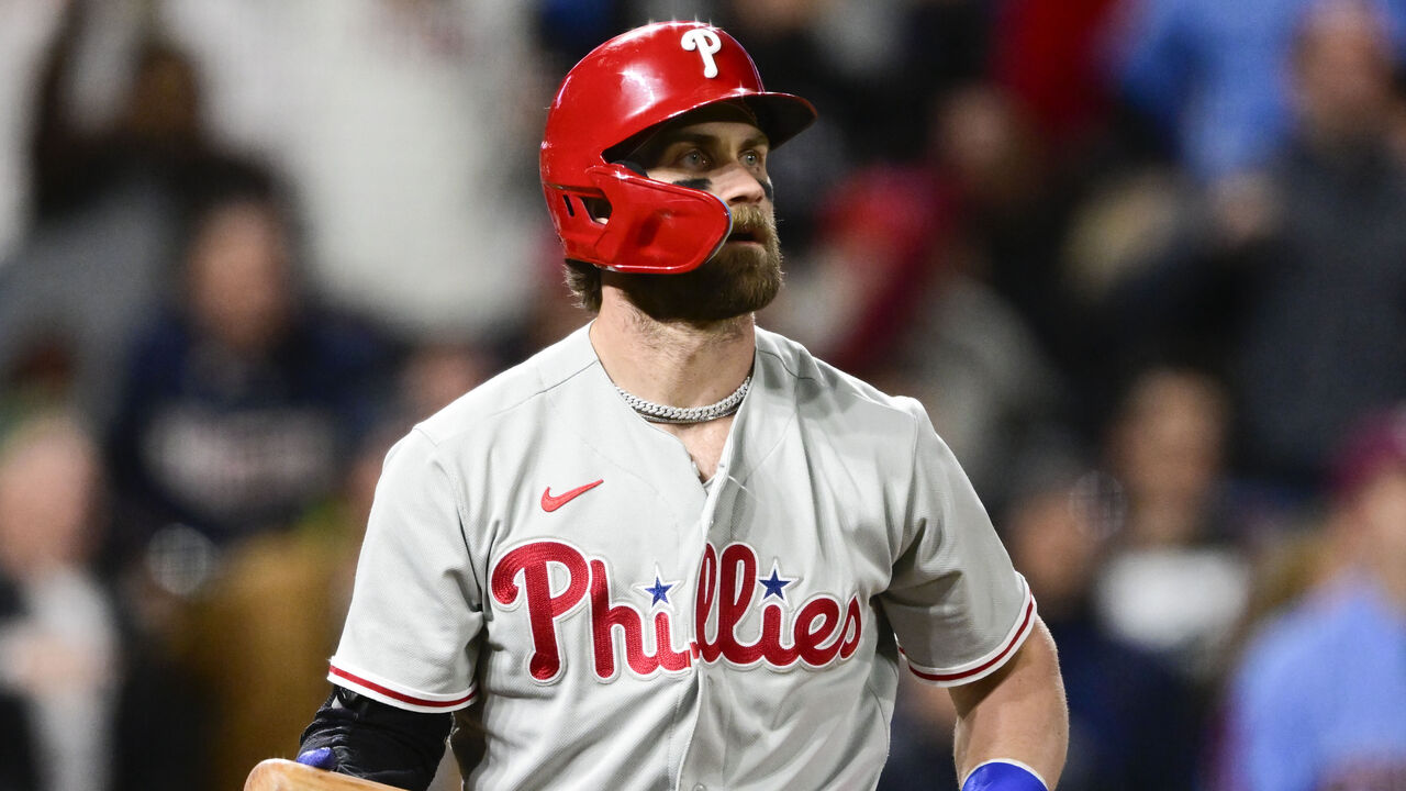 Who should be the Phillies' DH while Bryce Harper is out?