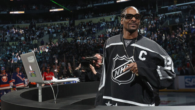 LOS ANGELES, CA - JANUARY 28: DJ/Rapper Snoop Dogg spins music as he introduces the start of the 2017 Coors Light NHL All-Star Skills Competition at Staples Center on January 28, 2017 in Los Angeles, California.
