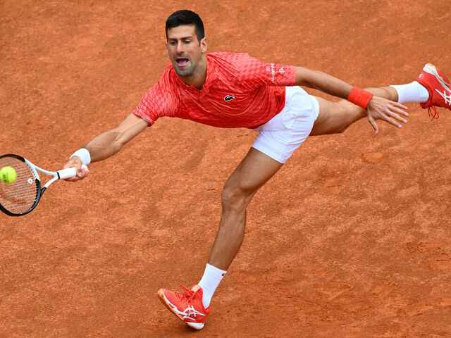 Italian Open 2023: Cameron Norrie hits Novak Djokovic with an