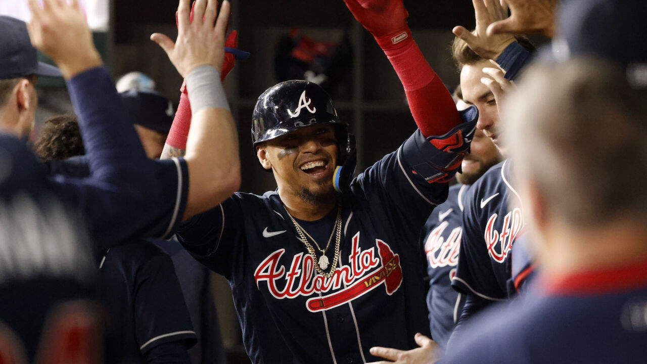 Arcia HR in 9th as Braves avoid series loss with 6-5 win in Texas