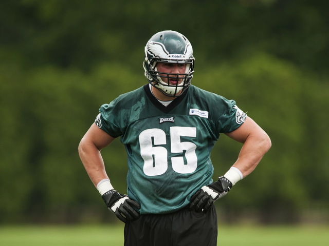 Eagles' Johnson says NFLPA let him down, claims substance is on approved list