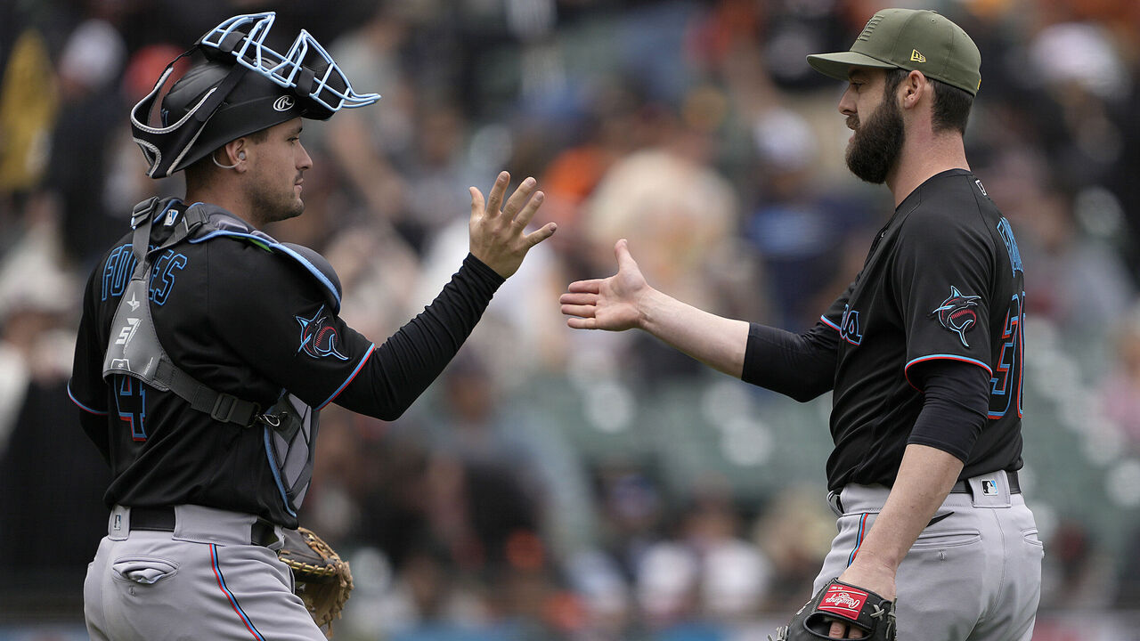 Marlins beat Giants 1-0