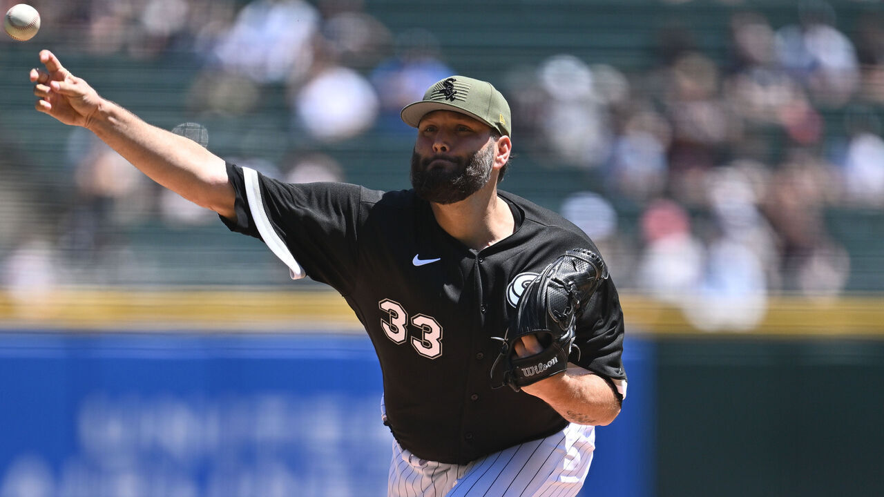 CHICAGO, IL - MAY 21: Lance Lynn #33 of the Chicago White Sox pitches in the first inning against the Kansas City Royals at Guaranteed Rate Field on May 21, 2023 in Chicago, Illinois.