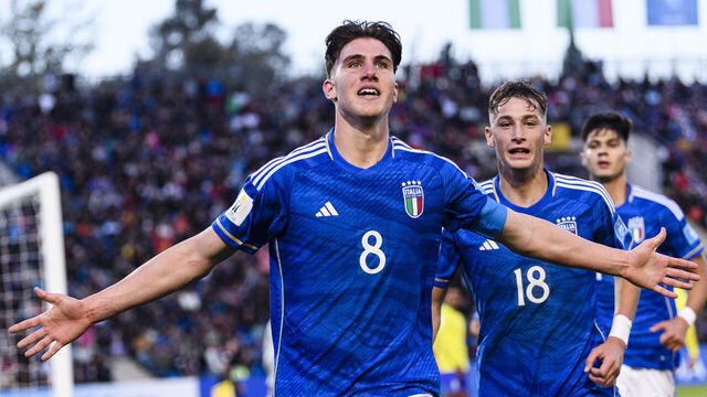 MENDOZA, ARGENTINA - MAY 21: Cesare Casadei of Italy (L) celebrates his goal with his teammates during FIFA U-20 World Cup Argentina 2023 Group D match between Italy and Brazil at Estadio Malvinas Argentinas on May 21, 2023 in Mendoza, Argentina.