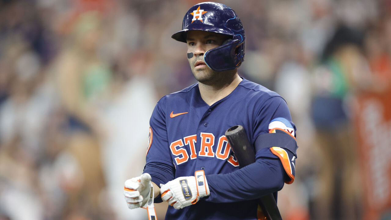 Astros' Jose Altuve Exits Exhibition vs. Royals After Suffering Leg Injury, News, Scores, Highlights, Stats, and Rumors