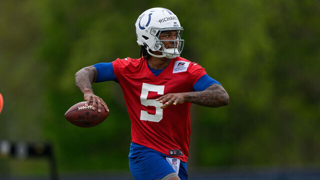 INDIANAPOLIS, IN - MAY 06: Indianapolis Colts quarterback Anthony Richardson (5) runs through a drill during the Indianapolis Colts rookie camp practice on May 6, 2023 at the Indiana Farm Bureau Football Center in Indianapolis, IN.