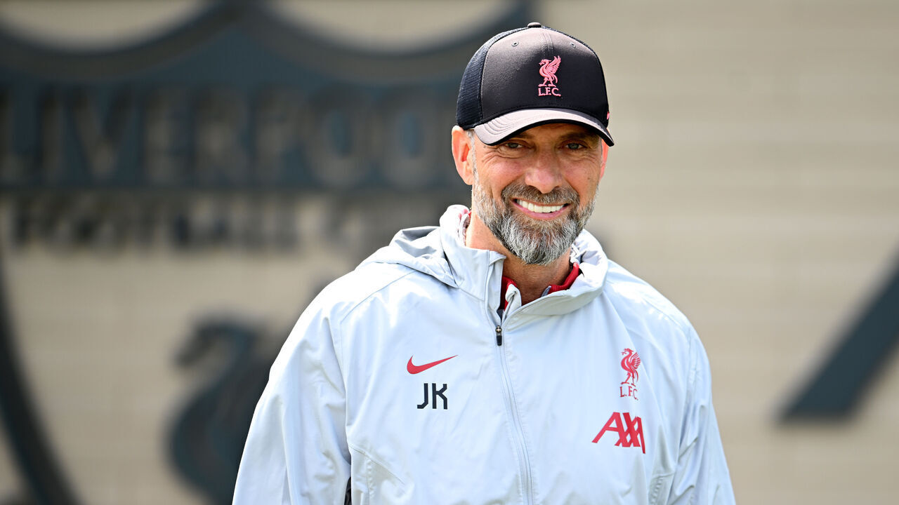KIRKBY, ENGLAND - MAY 23: (THE SUN OUT, THE SUN ON SUNDAY OUT) Jurgen Klopp manager of Liverpool during a training session at AXA Training Centre on May 23, 2023 in Kirkby, England.