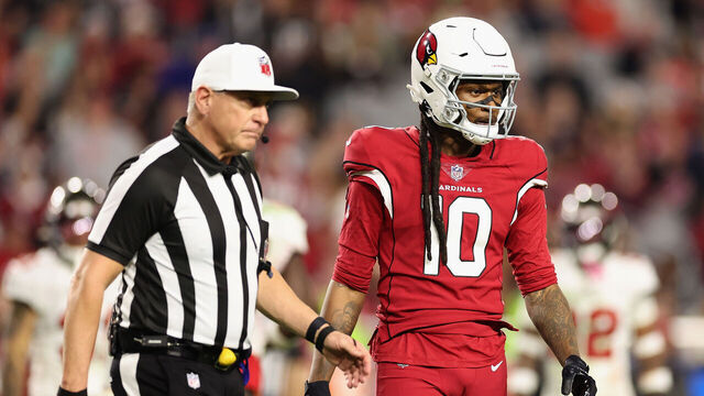 GLENDALE, ARIZONA - DECEMBER 25: Wide receiver DeAndre Hopkins #10 of the Arizona Cardinals during the NFL game at State Farm Stadium on December 25, 2022 in Glendale, Arizona. The Buccaneers defeated the Cardinals 19-16 in overtime.