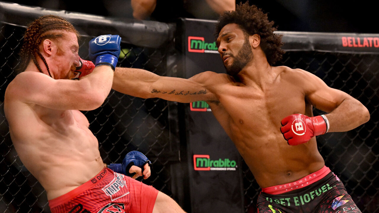 Long Beach, CA - October 01: A.J. McKee (red gloves) vs. Spike Carlyle (blue gloves) during Bellator 286: Pitbull vs. Borics at the Long Beach Arena Saturday, October 1, 2022. McKee won the bout via unanimous decision.