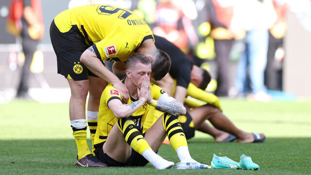 DORTMUND, GERMANY - MAY 27: Marco Reus of Borussia Dortmund looks dejected following the team's draw, as they finish second in the Bundesliga behind FC Bayern Munich during the Bundesliga match between Borussia Dortmund and 1. FSV Mainz 05 at Signal Iduna Park on May 27, 2023 in Dortmund, Germany.