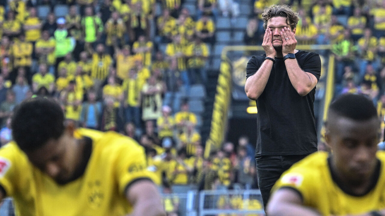 dpatop - 27 May 2023, North Rhine-Westphalia, Dortmund: Soccer: Bundesliga, Borussia Dortmund - FSV Mainz 05, Matchday 34, Signal Iduna Park. Borussia Dortmund's coach Edin Terzic after the match. IMPORTANT NOTE: In accordance with the regulations of the DFL Deutsche Fußball Liga and the DFB Deutscher Fußball-Bund, it is prohibited to use or have used photographs taken in the stadium and/or of the match in the form of sequence pictures and/or video-like photo series. Photo: Bernd Thissen/dpa