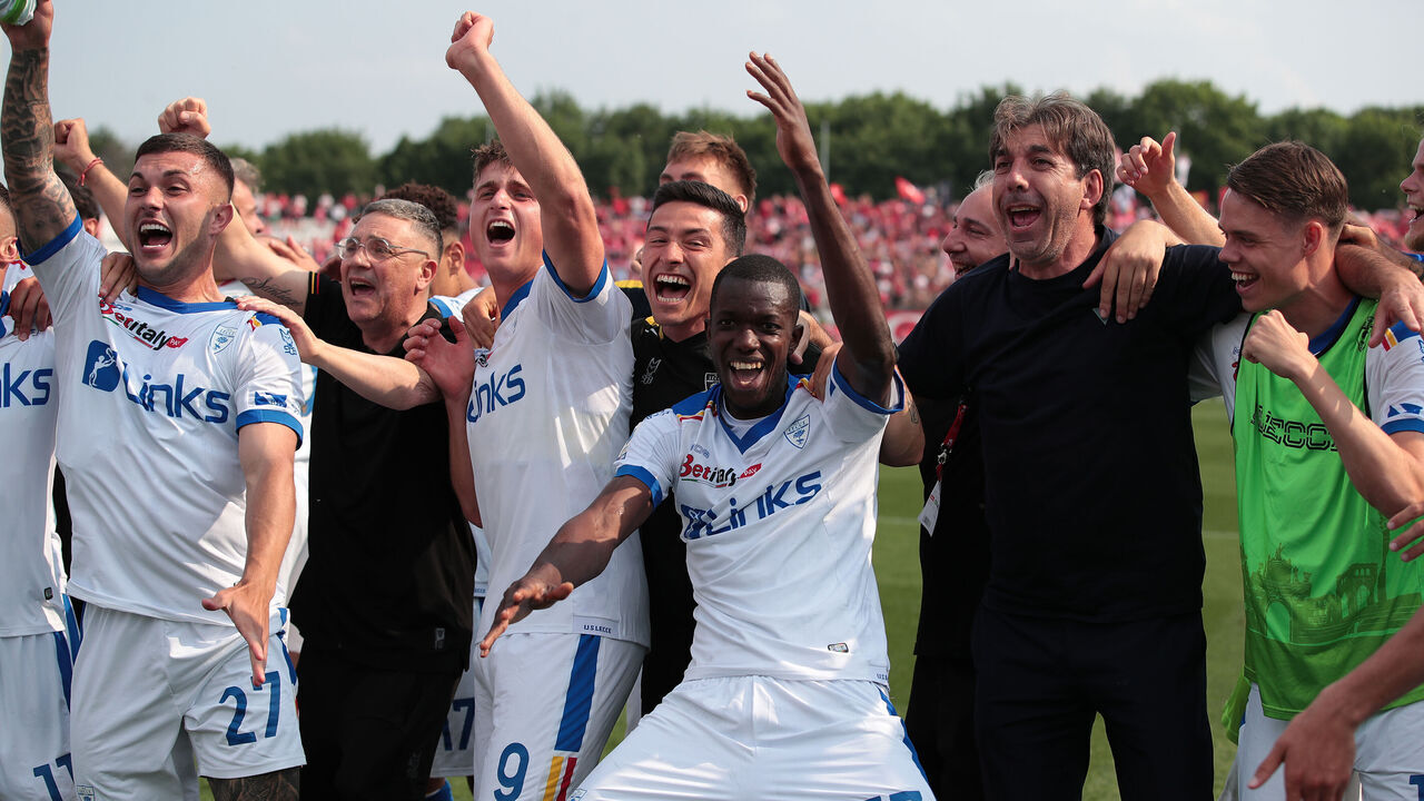 MONZA, ITALY - MAY 28: US Lecce players celebrate victory following the Serie A match between AC Monza and US Lecce at Stadio Brianteo on May 28, 2023 in Monza, Italy.