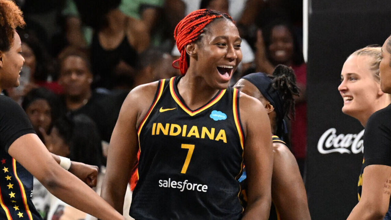 ATLANTA, GA - MAY 28: Indiana Fever celebrates the win against the Atlanta Dream on May 28, 2023 at Gateway Center Arena at College Park in Atlanta, Georgia. Mandatory Copyright Notice: Copyright 2023 NBAE