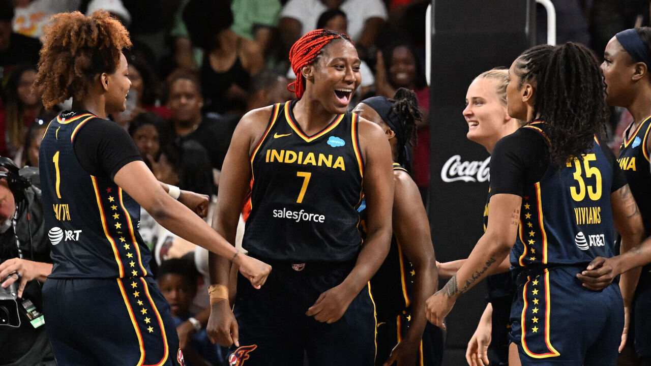 ATLANTA, GA - MAY 28: Indiana Fever celebrates the win against the Atlanta Dream on May 28, 2023 at Gateway Center Arena at College Park in Atlanta, Georgia. Mandatory Copyright Notice: Copyright 2023 NBAE