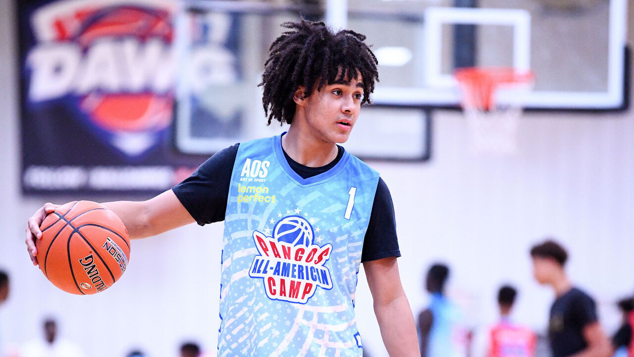 LAS VEGAS, NV - JUNE 07: Elliot Cadeau looks to make a pass during the Pangos All-American Camp on June 7, 2021 at the Tarkanian Basketball Academy in Las Vegas, NV.