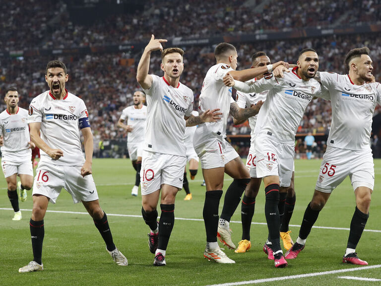 Sevilla win 7th Europa League title after beating Roma on penalties