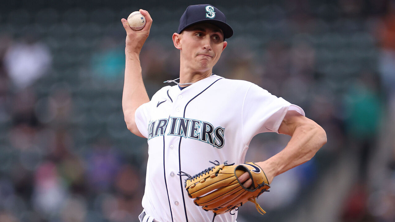 SEATTLE, WASHINGTON - MAY 31: George Kirby #68 of the Seattle Mariners pitches during the first inning against the New York Yankees at T-Mobile Park on May 31, 2023 in Seattle, Washington.